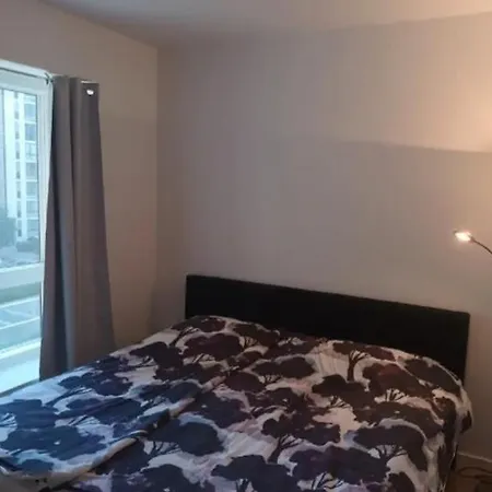 Cozy 15 Min To Center And Airport Appartamento *